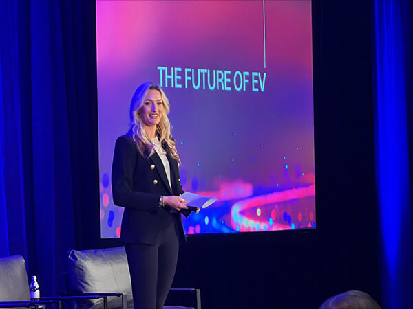 Ruthie Burst presents at FAR 2026